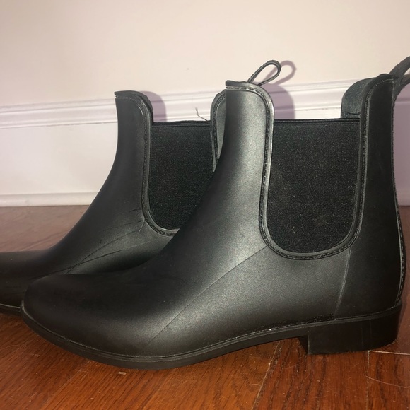 Waterproof Black Rain Boots Size 9 - Picture 4 of 5